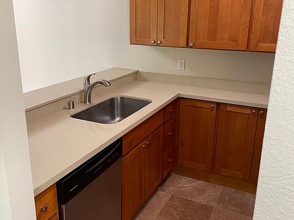5th image of 227 Elm St #206