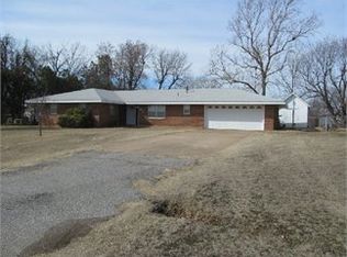 822 S Imo Rd, Enid, OK 73703