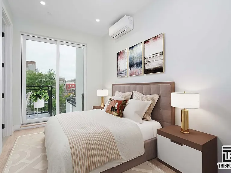 92 Manhattan Ave #3R — Photo 6