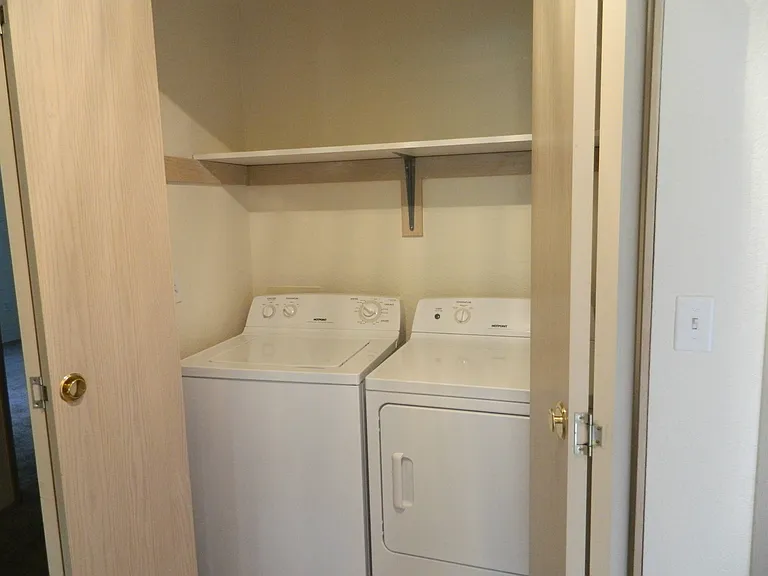 Springwater Trail Apartments — Photo 19