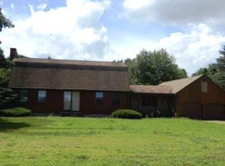 6 Old Country Rd, Colchester, CT 06415