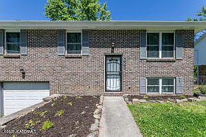 2nd image of 1628 Starlite Dr