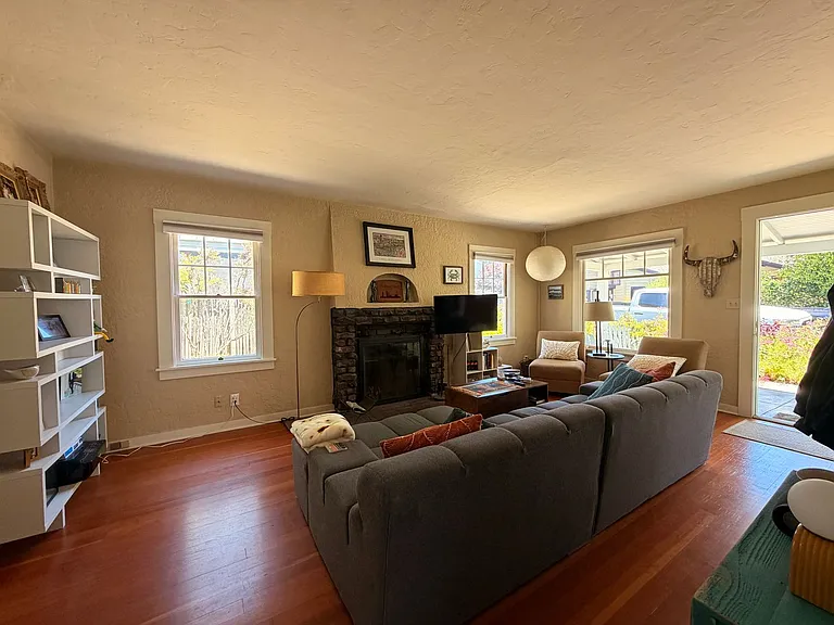 212 Fanmar Way — Photo 6
