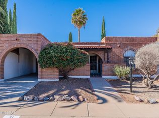 71 N Las Yucas, Green Valley, AZ 85614