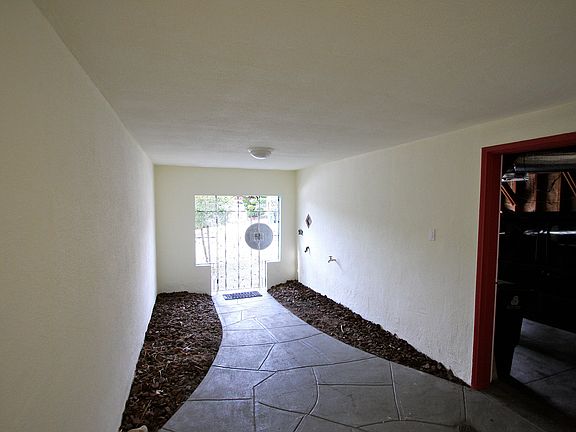 3rd image of 2282 26th Ave