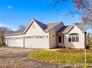 545 Red Oak Ct #35, Holland, MI 49424