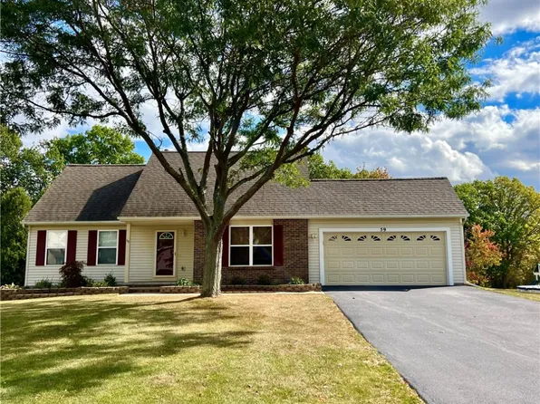 59 Chiswick Dr, Churchville, NY 14428