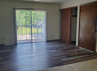 741-747 E Imperial Dr, Hartland, WI 53029