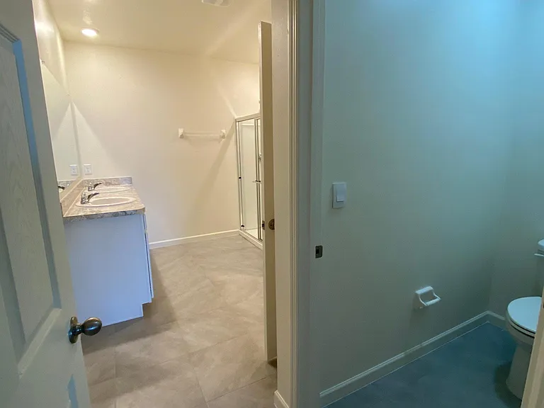 822 Remington Green Dr SE — Photo 38