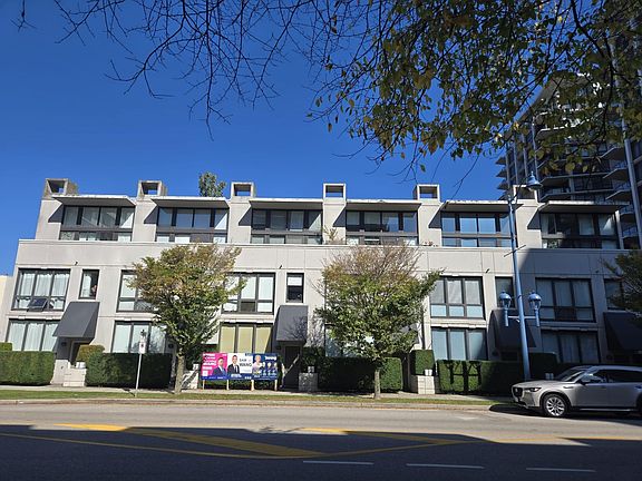 2nd image of 7911 Ackroyd Rd #1