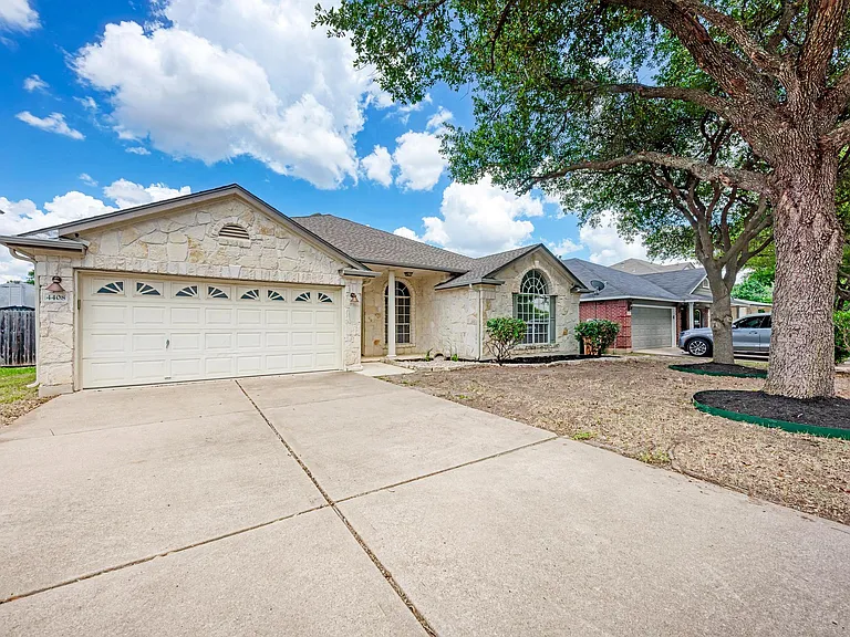 4408 Tello Path — Photo 2
