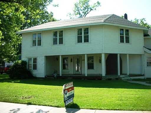 2nd image of 28704 Cresthaven Dr