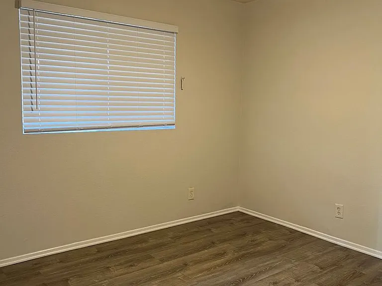 1740 N Stanton Pl — Photo 12