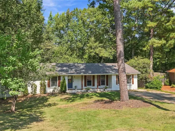 239 Denson Dr, Auburn, AL 36830
