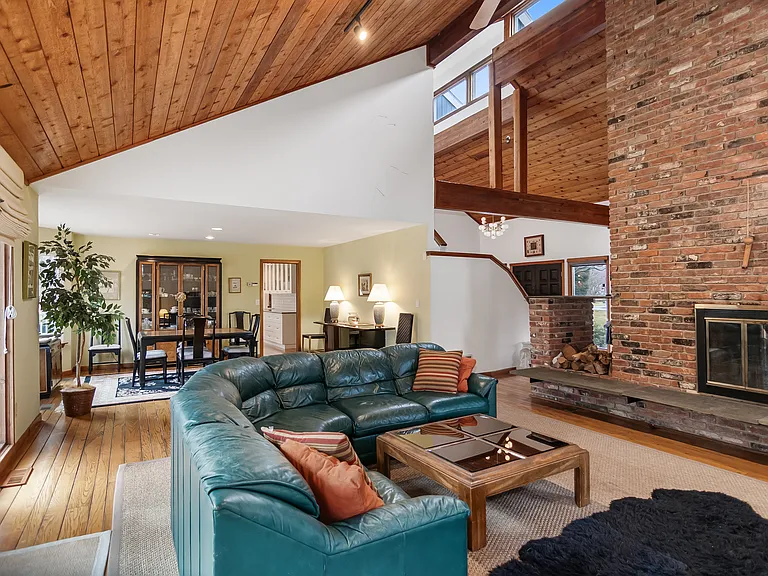 1 Brightfield Ln — Photo 18