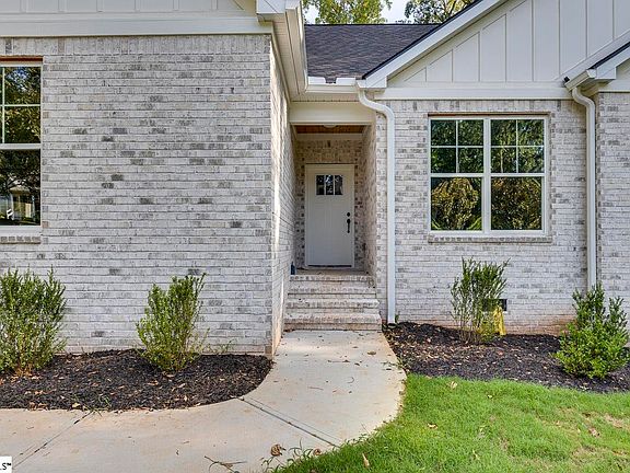 5th image of 513 Quail Hollow Rd