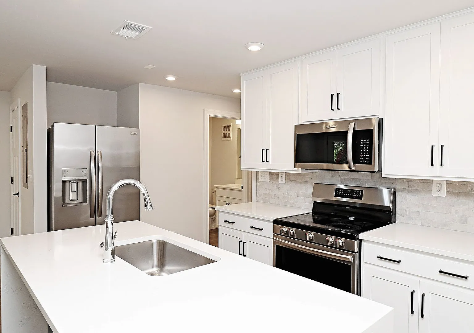 Be The First To Live Here - Pet-Friendly Crozet End-Unit Apartment — Photo 1