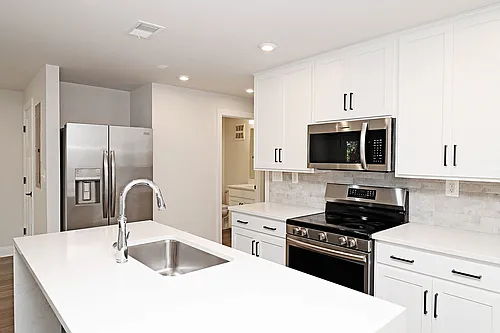 2227 Leeham St Photo 1