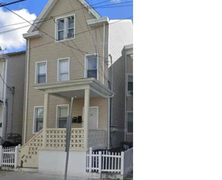 93 Highland St — Photo 1