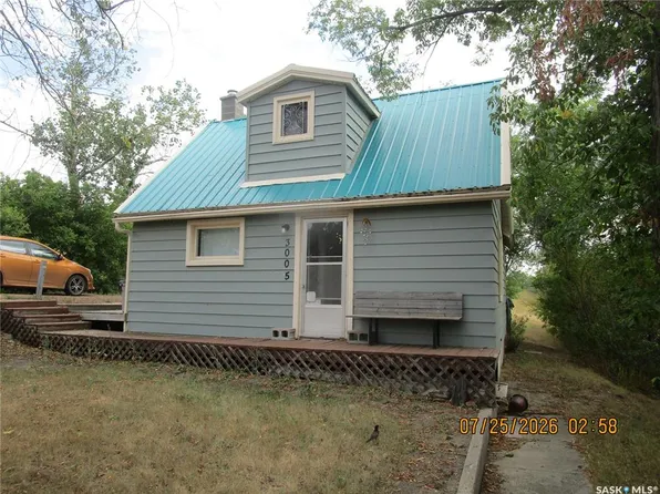 3005 3RD STREET N, Rockglen, SK S0H 3R0