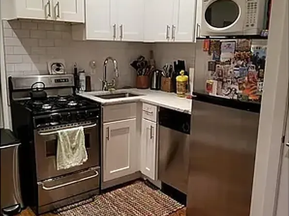 411 Myrtle Avenue image 1 of 5