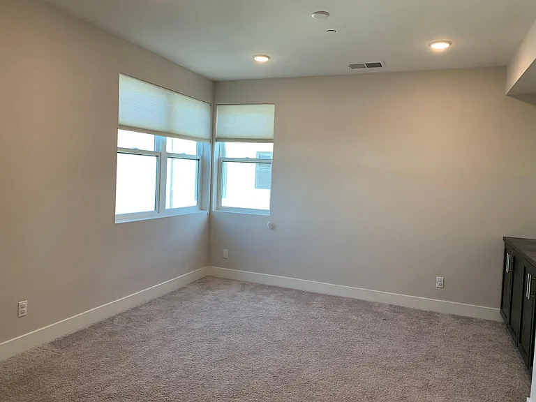 5425 Calle Blanca Trl — Photo 12