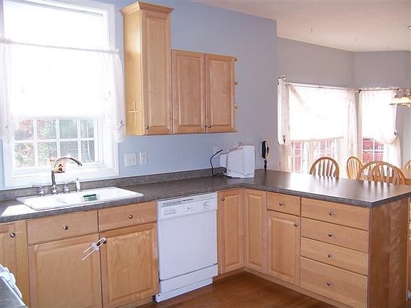 Light Bright Kitchen