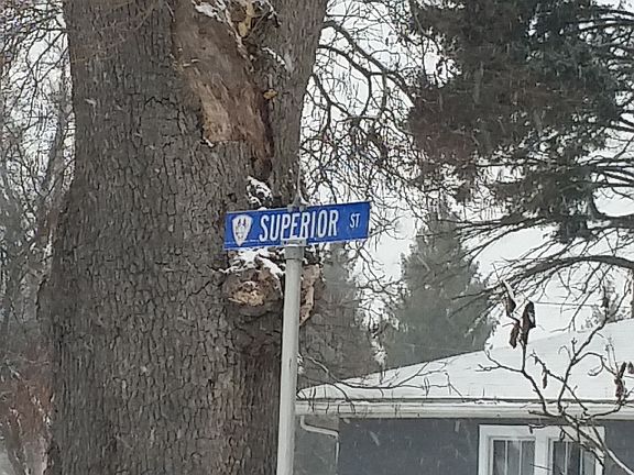 5th image of 1612 Superior St