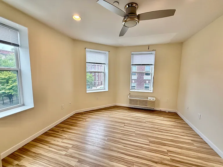 241-55 S 49th St #323 — Photo 8