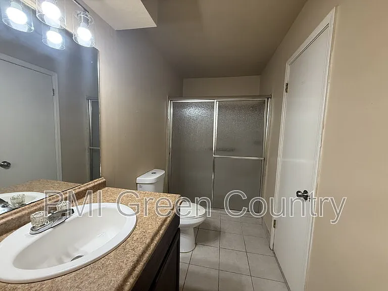 4334 E 67th St #C3586 — Photo 8