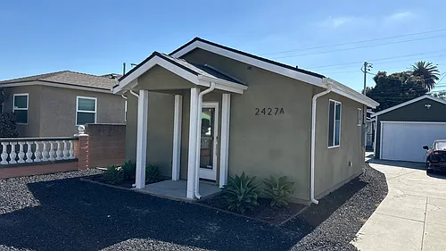 2427 Baltic Ave Photo 1
