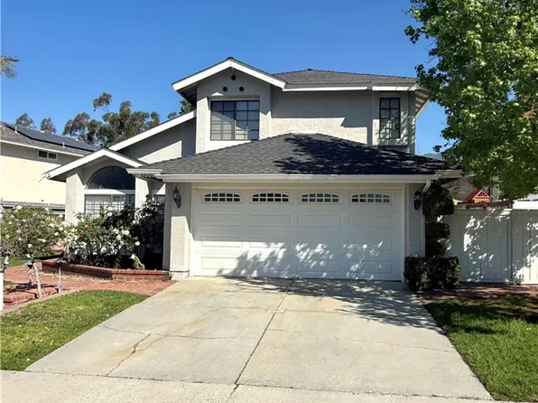 32001 Lazy Glen Ln, Trabuco Canyon, CA 92679