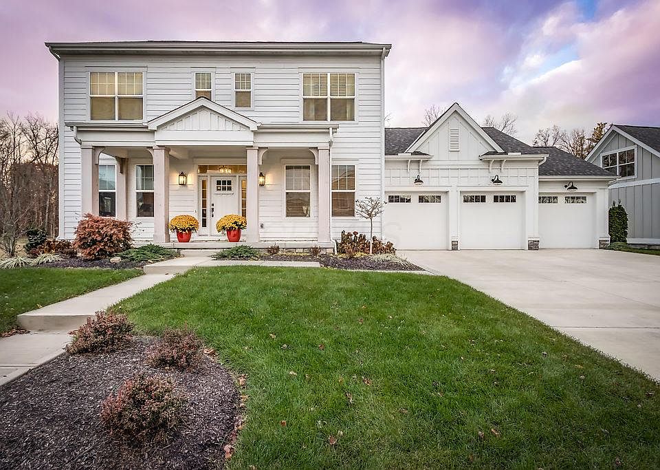 1st image of 10737 Arrowwood Dr