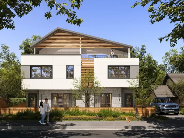 1118 Munro St #4, Esquimalt, BC V9A 5P3