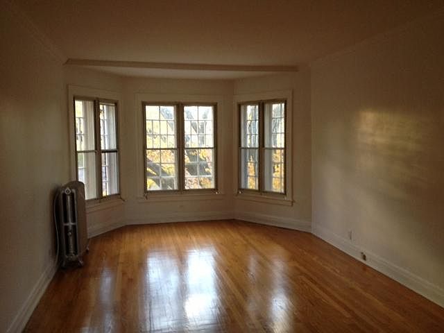 2nd image of 2535 Hartrey Ave