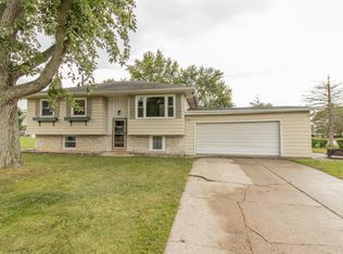 257 Navajo Trl, Lowell, IN 46356