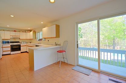 3rd image of 47 Bay Woods Dr