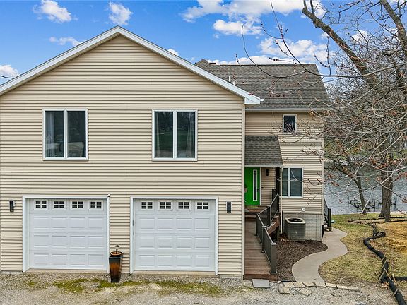 4th image of 246 Hillcrest Rdg