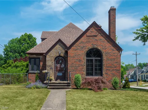 15102 Rosemary Ave, Cleveland, OH 44111