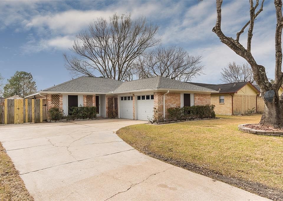 1st image of 311 Bayridge Dr
