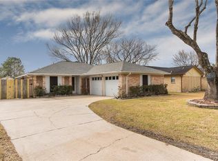 311 Bayridge Dr, League City, TX 77573