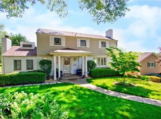 1145 Sunrise Dr, Pittsburgh, PA