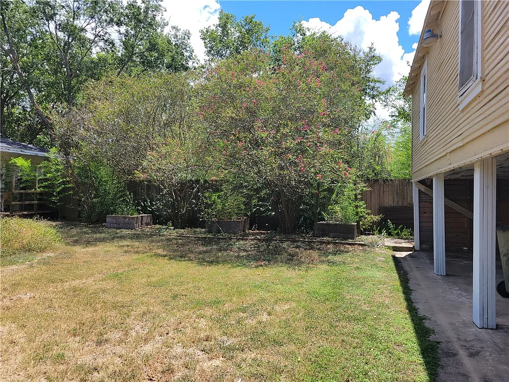 1 bed, 600 sqft, $900 — Photo 2