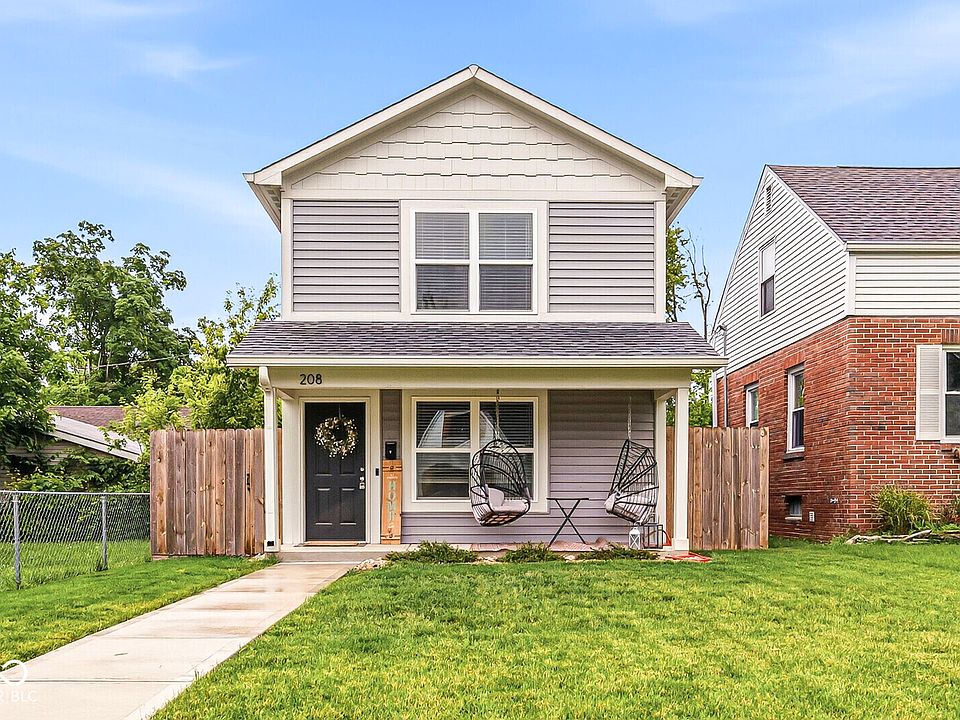 1st image of 208 E Poplar St