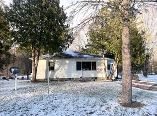 512 W North St, Saint Charles, MI 48655