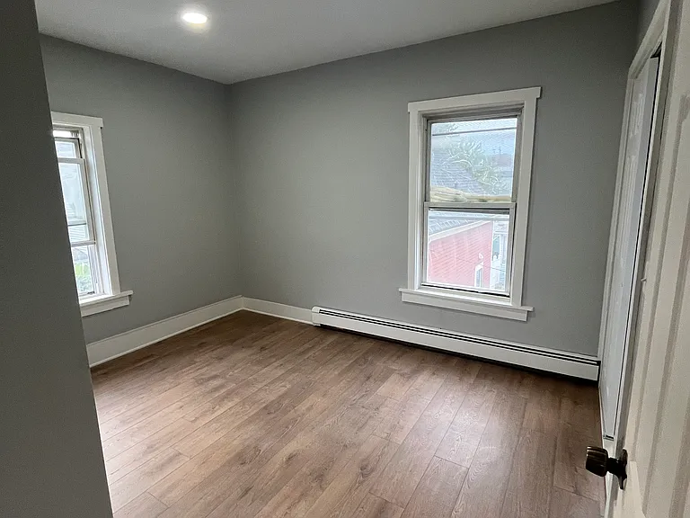 27 S Whipple St #2 — Photo 10