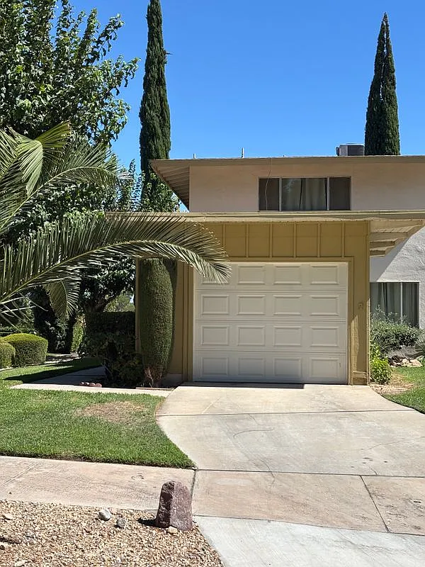 2 bed, 2.0 bath, 1242 sqft, $2,200 — Photo 1