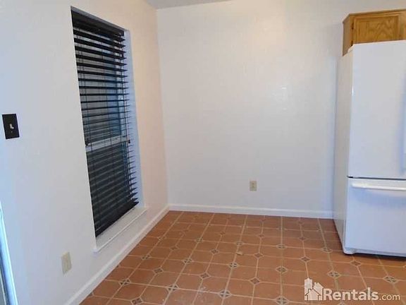 2nd image of 7925 Gardengate Ln
