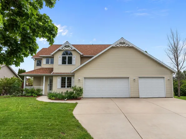 49 Aurora Ln, Fond Du Lac, WI 54935