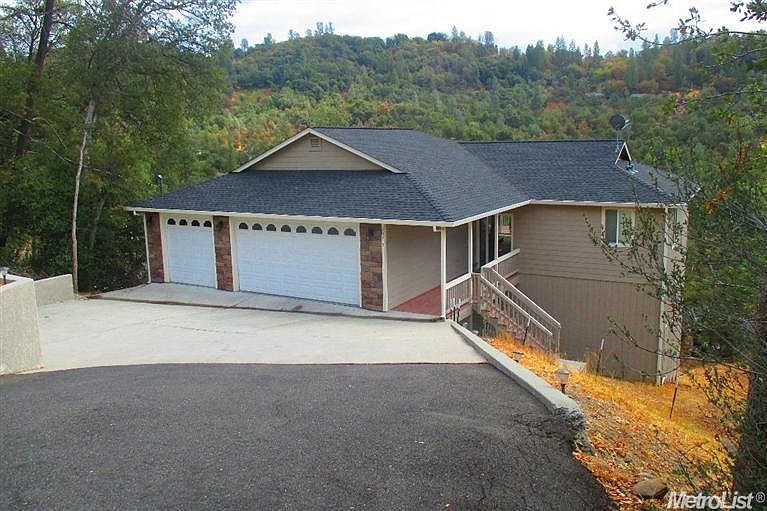 1st image of 20815 Caylor Dr